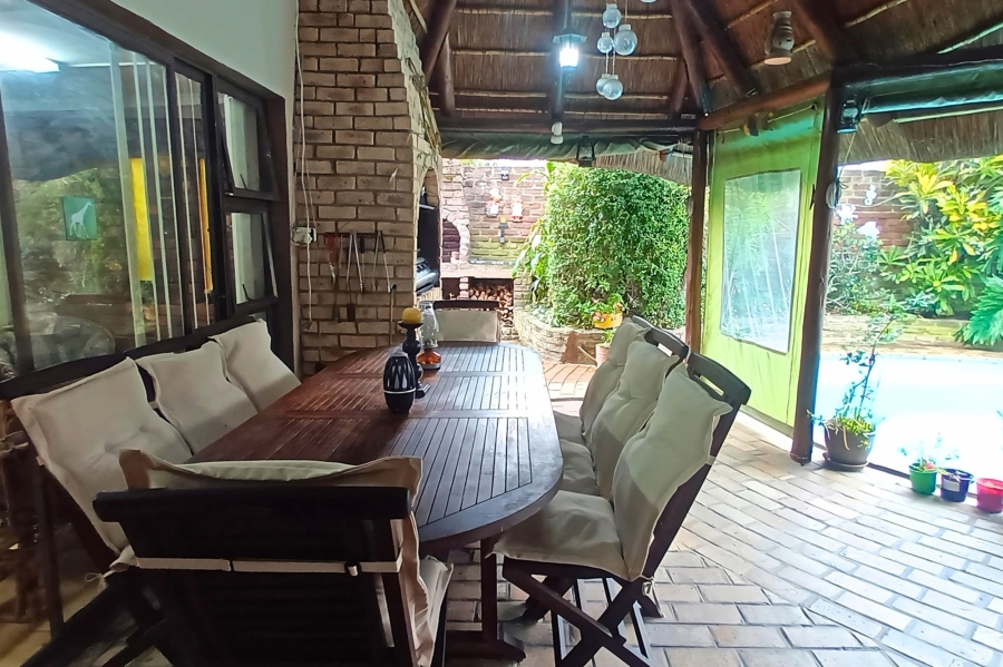 4 Bedroom Property for Sale in Beacon Bay Eastern Cape